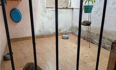 CASA EN VENTA EN PALMIRA BARRIO URIBE SOBRE LA CARRERA 19, 2DO PISO