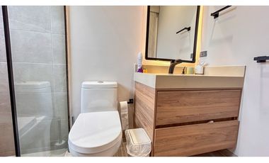 LUJOSA CASA DE CAMPO EN PARCELACION CON PESEBRERAS/ PORCE