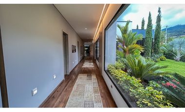 LUJOSA CASA DE CAMPO EN PARCELACION CON PESEBRERAS/ PORCE