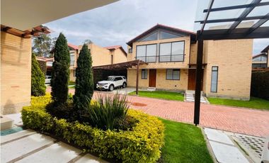 ARRIENDO CASA CON 230 M2 CLUB HOUSE - CAJICA
