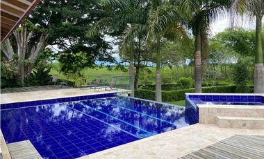 Casa campestre en arriendo Pereira Condominio Tacurumbi