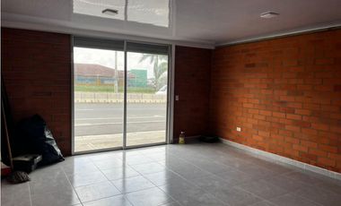 Se Vende Local Comercial en zona Exterior de Mercar, Armenia,Quindío