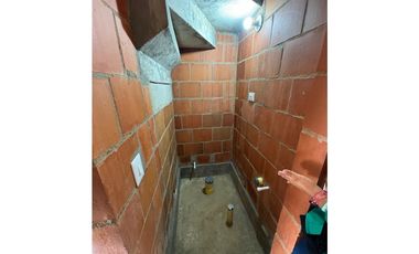 VENTA CASA OBRA GRIS 67 M² 2 NIVELES ENTREVIENTOS JAMUND