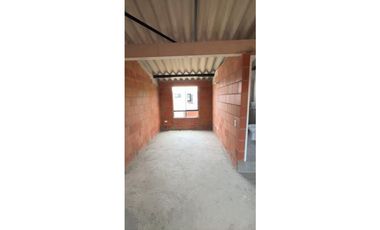 VENTA CASA OBRA GRIS 67 M² 2 NIVELES ENTREVIENTOS JAMUND