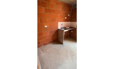 VENTA CASA OBRA GRIS 67 M² 2 NIVELES ENTREVIENTOS JAMUND