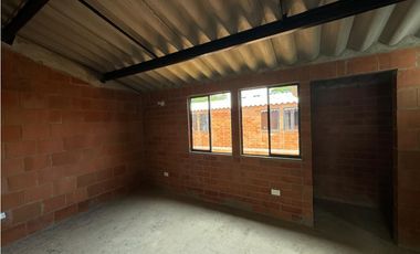 VENTA CASA OBRA GRIS 67 M² 2 NIVELES ENTREVIENTOS JAMUND