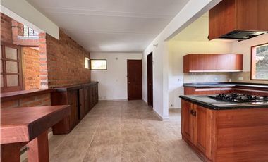 Vendo casa campestre en el Retiro, Oriente Antioqueño