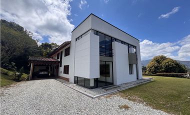 Vendo casa campestre en el Retiro, Oriente Antioqueño