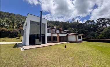 Vendo casa campestre en el Retiro, Oriente Antioqueño
