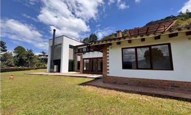 Vendo casa campestre en el Retiro, Oriente Antioqueño