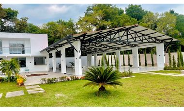 Alquilo casa Campestre con salón de eventos Vereda Bella Suiza