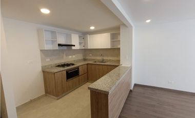 Apartamento en arriendo, en la Gran Granada, Bogotá.