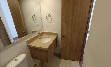 Apartamento en arriendo, en la Gran Granada, Bogotá.