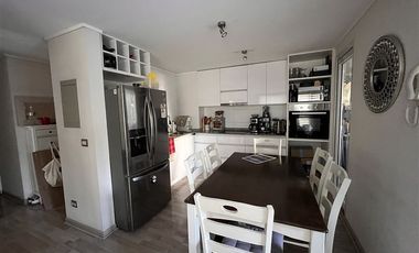 Departamento en Arriendo en Santa Julia entre Duble Almeyda e Irarrazaval