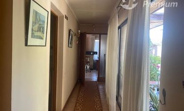 Casa en Venta en Entre Calle Arza y Ugalde