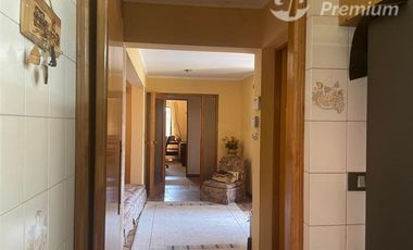 Casa en Venta en Entre Calle Arza y Ugalde