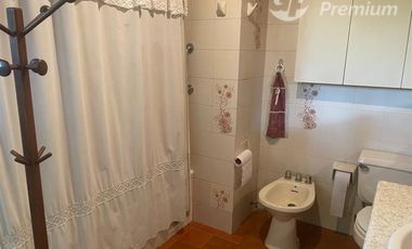 Casa en Venta en Entre Calle Arza y Ugalde