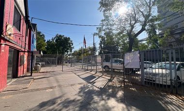 Local Comercial en Arriendo en Av. Vitacura / Tabancura