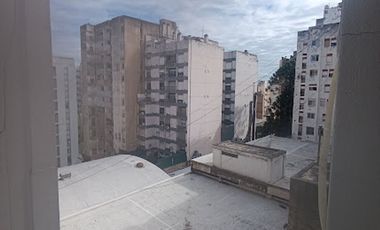 Alquiler Piso 3 dormitorios y escritorio balcón z/Cañada en Centro.