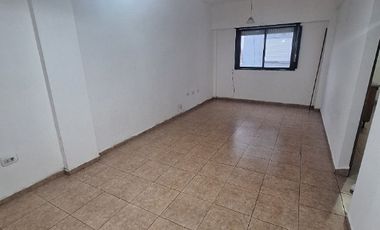 Monoambiente en alquiler en Ezpeleta Este