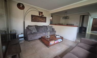 ARRIENDO LINDA CASA AMOBLADA EN POLO MACHALI