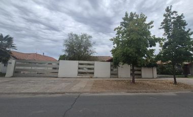 ARRIENDO LINDA CASA AMOBLADA EN POLO MACHALI