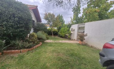 ARRIENDO LINDA CASA AMOBLADA EN POLO MACHALI