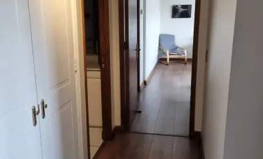 Departamento en arriendo c/ estacionamiento en Metro Manquehue - Apumanque