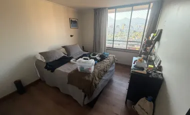 Departamento en arriendo c/ estacionamiento en Metro Manquehue - Apumanque