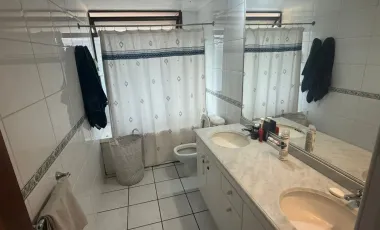 Departamento en arriendo c/ estacionamiento en Metro Manquehue - Apumanque