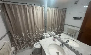 Departamento en arriendo c/ estacionamiento en Metro Manquehue - Apumanque