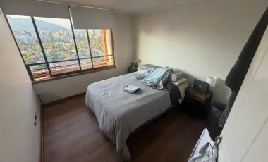 Departamento en arriendo c/ estacionamiento en Metro Manquehue - Apumanque