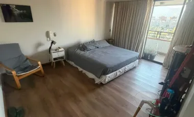 Departamento en arriendo c/ estacionamiento en Metro Manquehue - Apumanque