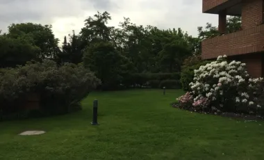 Departamento en arriendo c/ estacionamiento en Metro Manquehue - Apumanque