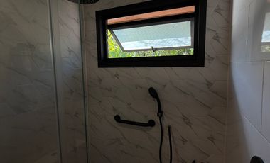 EN VENTA AMPLIA CASA  EN AVENIDA PRINCIPAL CHIGUAYANTE