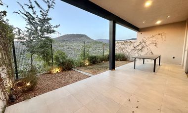 Casa en renta amueblada en altozano con sotano. 11