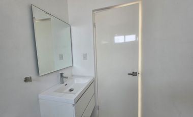 Casa en Venta con Recámara planta baja Las Palmas