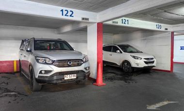 ARRIENDOS ESTACIONAMIENTOS SEGUROS Y CON EXCELENTE UBICACION