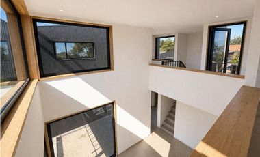 Moderna casa con Vista al Mar