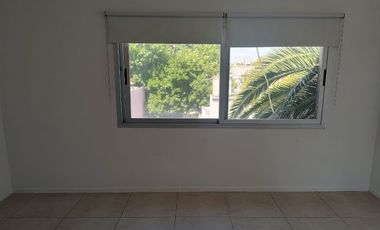 MONOAMBIENTE EN ITUZAINGO SÓLO APTO USO PROFESIONAL