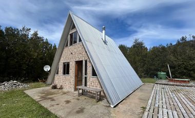 HERMOSA PARCELA CON CASA EN LAGO CHAPO