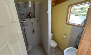 HERMOSA PARCELA CON CASA EN LAGO CHAPO