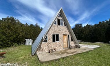 HERMOSA PARCELA CON CASA EN LAGO CHAPO