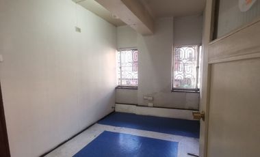 CONSULTAS MÉDICAS / DNTALES / GYM 220 MTS2
