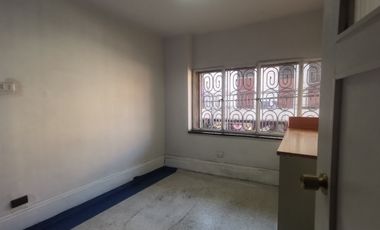 CONSULTAS MÉDICAS / DNTALES / GYM 220 MTS2