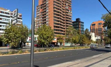 Local comercial en arriendo  en LAS CONDES