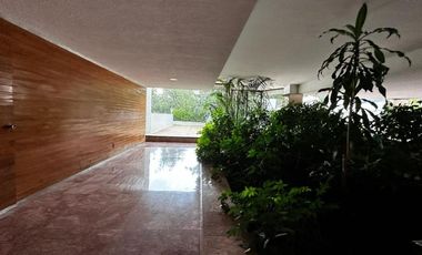 RENTA HERMOSO PENTHOUSE EN DOS NIVELES UBICADO EN LOMAS DE REFORMA CON 801 MTS DE CONSTRUCCIÓN, DISTRIBUIDO EN DOS NIVELES