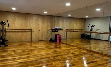 RENTA HERMOSO PENTHOUSE EN DOS NIVELES UBICADO EN LOMAS DE REFORMA CON 801 MTS DE CONSTRUCCIÓN, DISTRIBUIDO EN DOS NIVELES