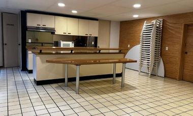 RENTA HERMOSO PENTHOUSE EN DOS NIVELES UBICADO EN LOMAS DE REFORMA CON 801 MTS DE CONSTRUCCIÓN, DISTRIBUIDO EN DOS NIVELES