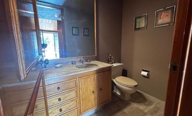 RENTA HERMOSO PENTHOUSE EN DOS NIVELES UBICADO EN LOMAS DE REFORMA CON 801 MTS DE CONSTRUCCIÓN, DISTRIBUIDO EN DOS NIVELES